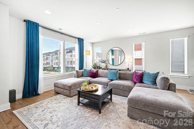 2032 Bryant Park Drive, Charlotte, NC 28208