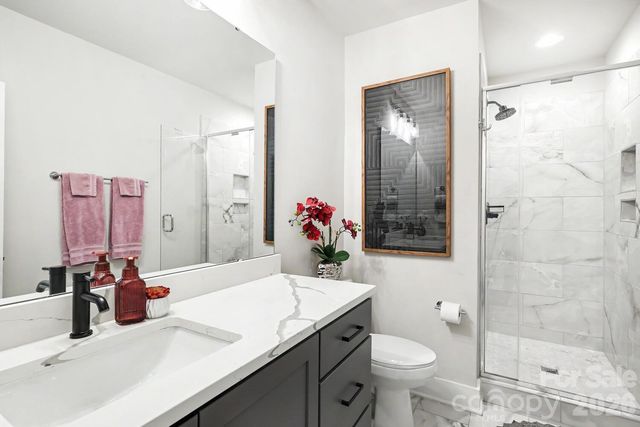 2032 Bryant Park Drive, Charlotte, NC 28208