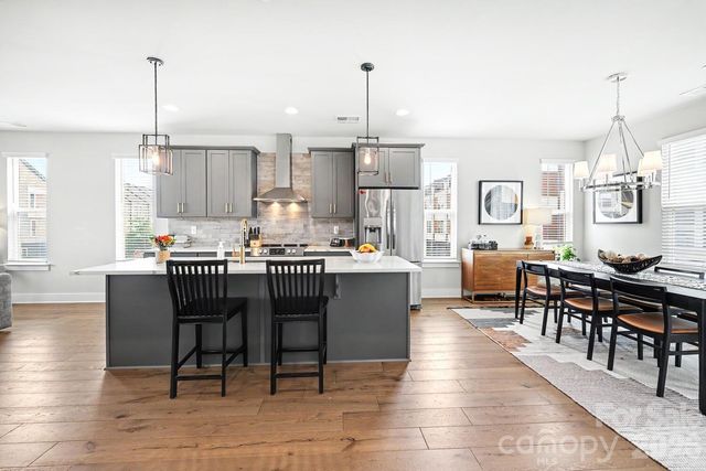 2032 Bryant Park Drive, Charlotte, NC 28208