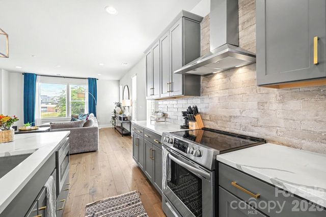 2032 Bryant Park Drive, Charlotte, NC 28208
