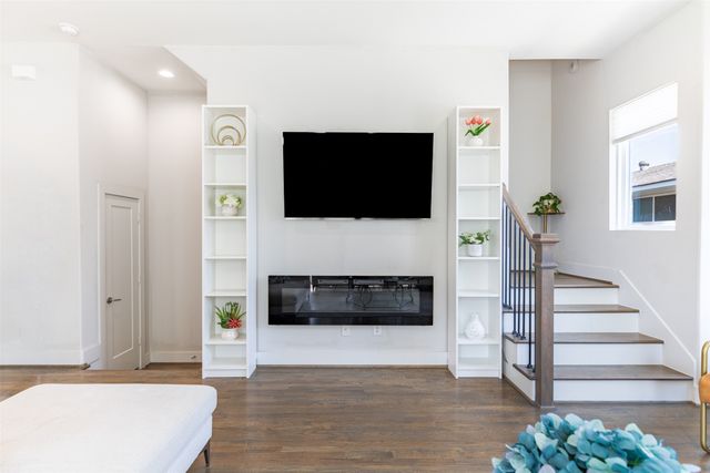 4914 Live Oak Street 10, Dallas, TX 75206