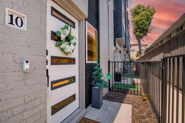 4914 Live Oak Street 10, Dallas, TX 75206