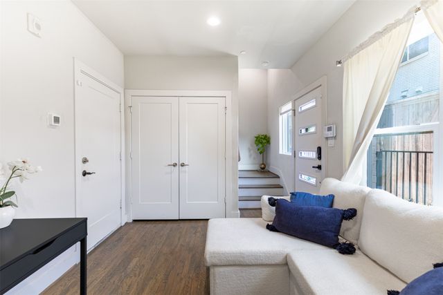 4914 Live Oak Street 10, Dallas, TX 75206