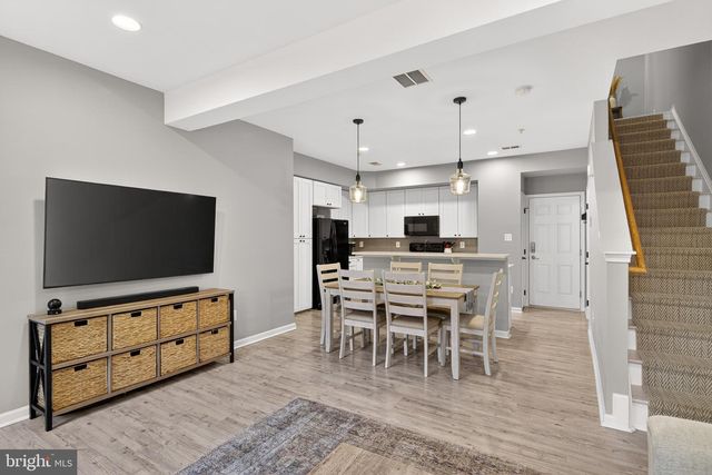 25335 CURIOSITY SQ, Aldie, VA 20105