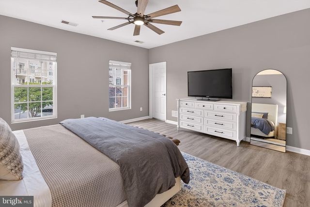 25335 CURIOSITY SQ, Aldie, VA 20105