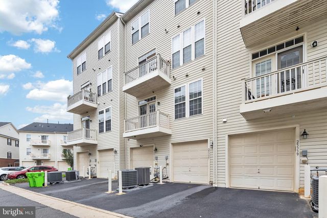 25335 CURIOSITY SQ, Aldie, VA 20105