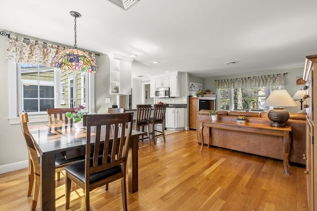 12 Cox Rd, Winchester, MA 01890
