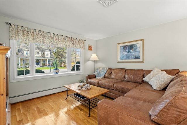 12 Cox Rd, Winchester, MA 01890