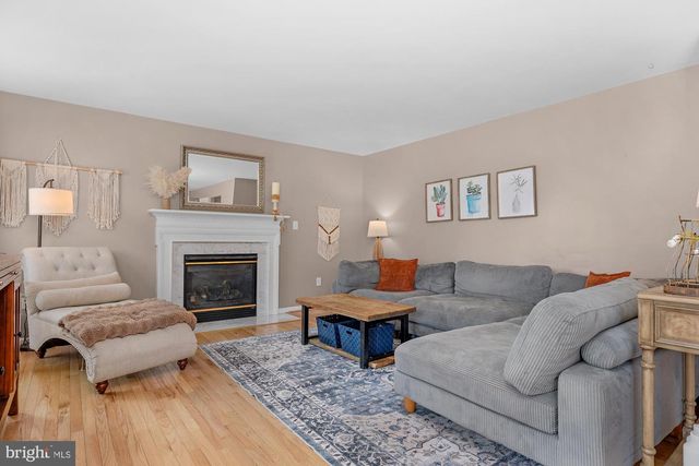 6 NACE DR, Hanover, PA 17331