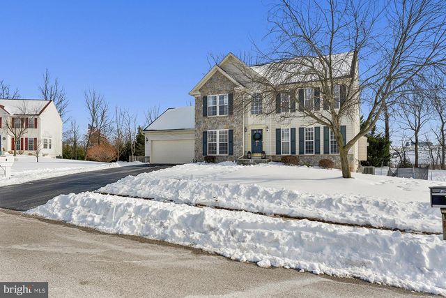 6 NACE DR, Hanover, PA 17331