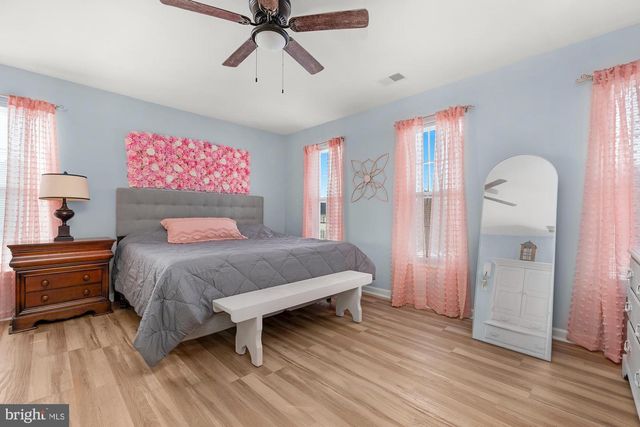 6 NACE DR, Hanover, PA 17331