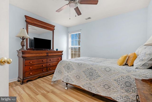 6 NACE DR, Hanover, PA 17331