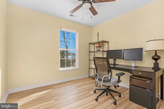 6 NACE DR, Hanover, PA 17331