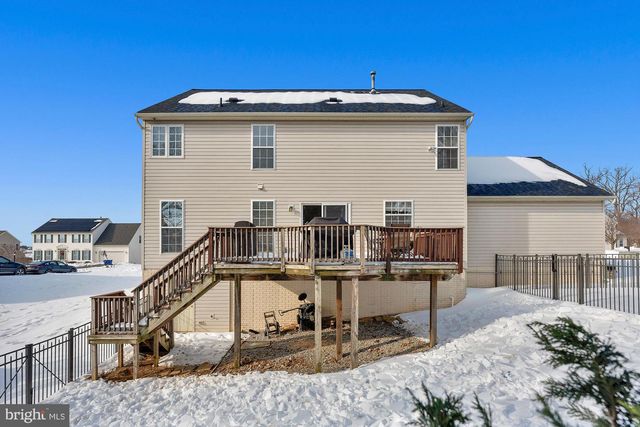 6 NACE DR, Hanover, PA 17331