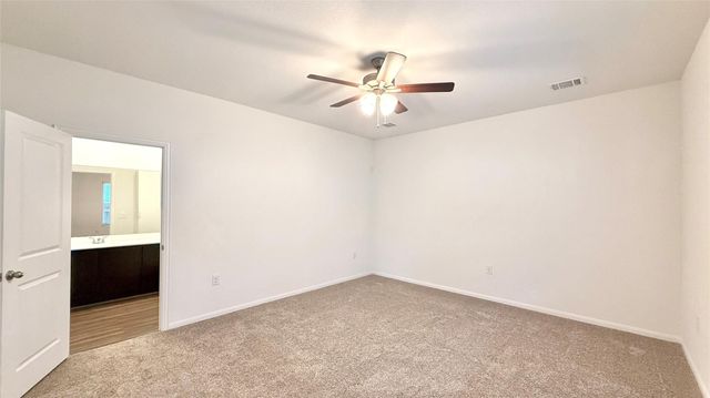 156 Zion DR, Kyle, TX 78640