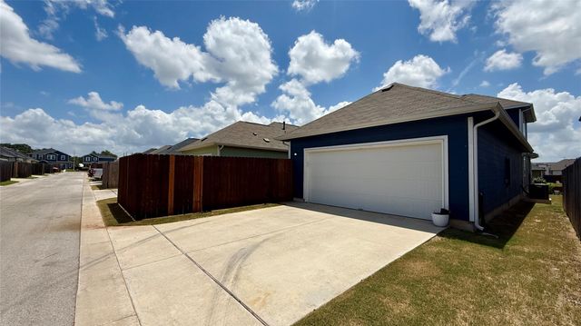 156 Zion DR, Kyle, TX 78640