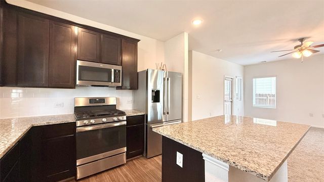 156 Zion DR, Kyle, TX 78640