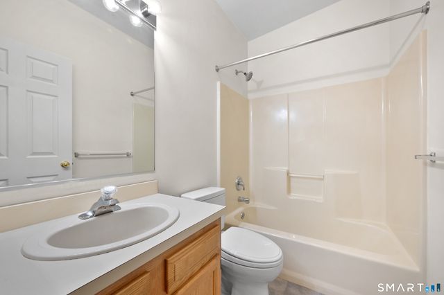 42 Highland Road 5, Stamford, CT 06902