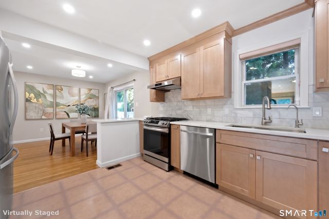 42 Highland Road 5, Stamford, CT 06902