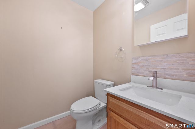 42 Highland Road 5, Stamford, CT 06902