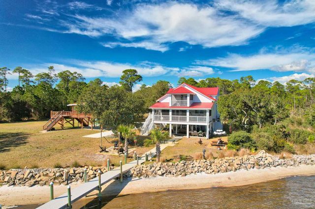 5485 Soundside Dr, Gulf Breeze, FL 32563