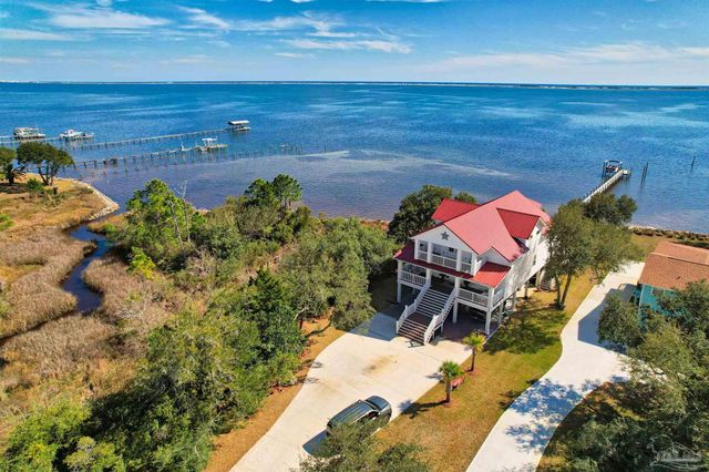 5485 Soundside Dr, Gulf Breeze, FL 32563