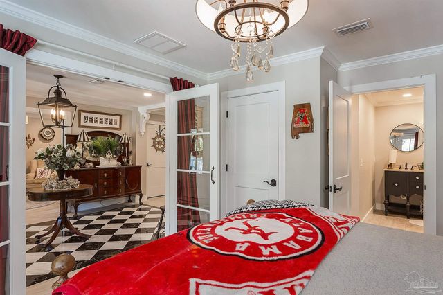 5485 Soundside Dr, Gulf Breeze, FL 32563