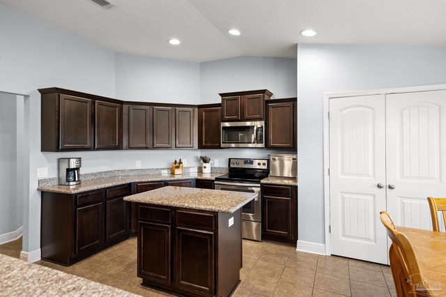 5575 Mill Race Circle, Pace, FL 32571