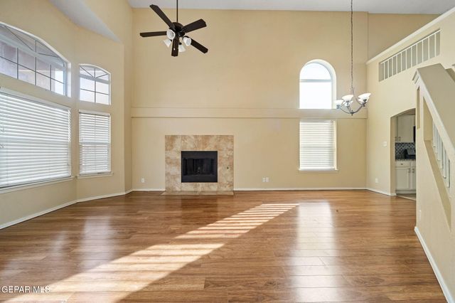 10933 Bullseye Street, El Paso, TX 79934