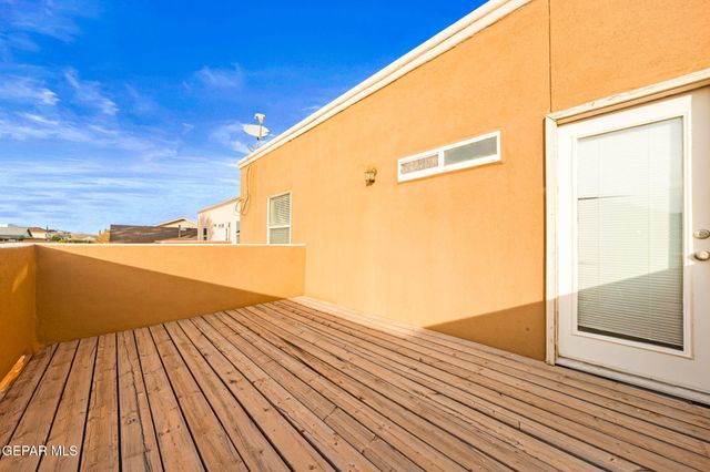 10933 Bullseye Street, El Paso, TX 79934