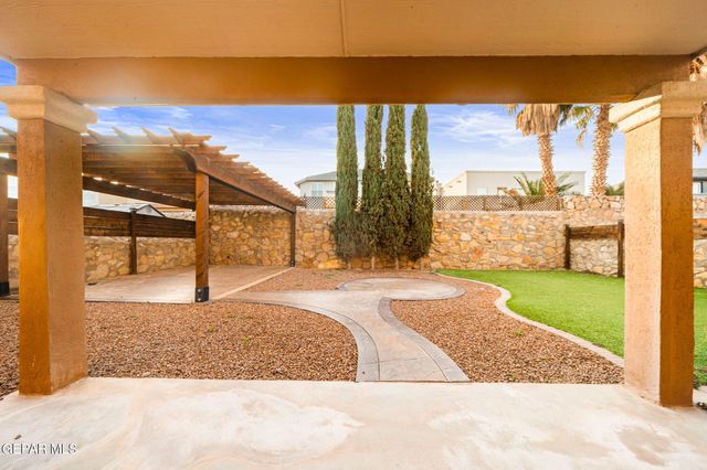 10933 Bullseye Street, El Paso, TX 79934