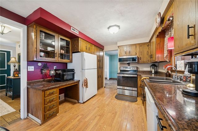 603 Forbes Trail Rd, Hempfield Twp, PA 15601