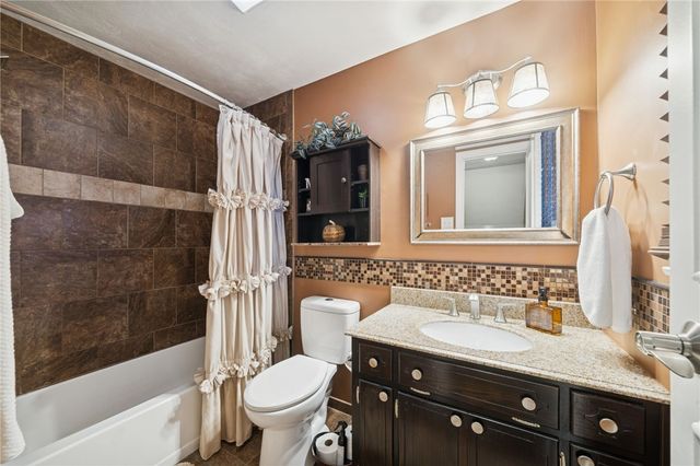 603 Forbes Trail Rd, Hempfield Twp, PA 15601