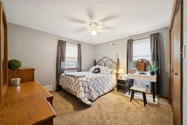 603 Forbes Trail Rd, Hempfield Twp, PA 15601