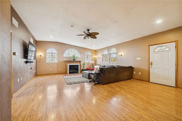 603 Forbes Trail Rd, Hempfield Twp, PA 15601