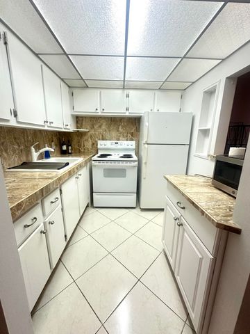 4007 Ellesmere A 4007, Deerfield Beach, FL 33442