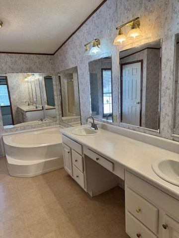 1605 Rowland Drive, Summerton, SC 29148