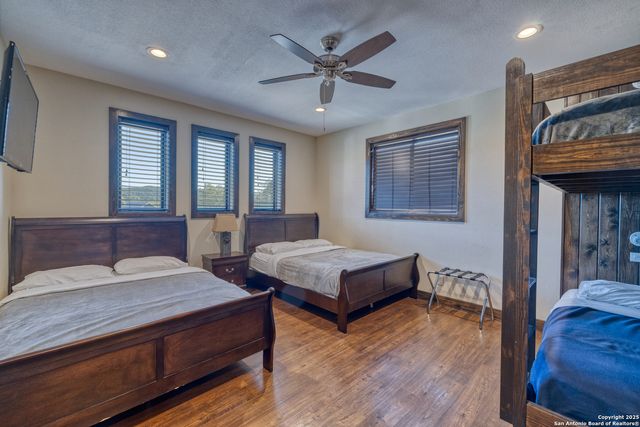 236 Tequila Sunrise, Concan, TX 78838