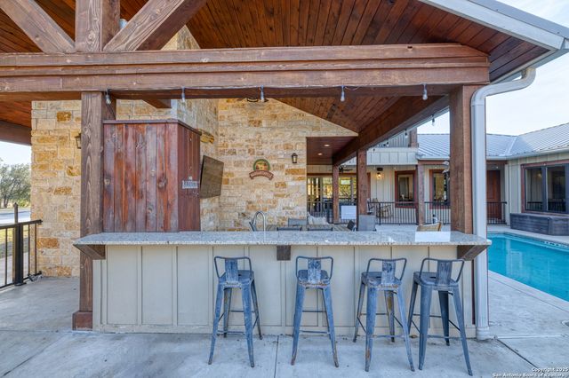 236 Tequila Sunrise, Concan, TX 78838