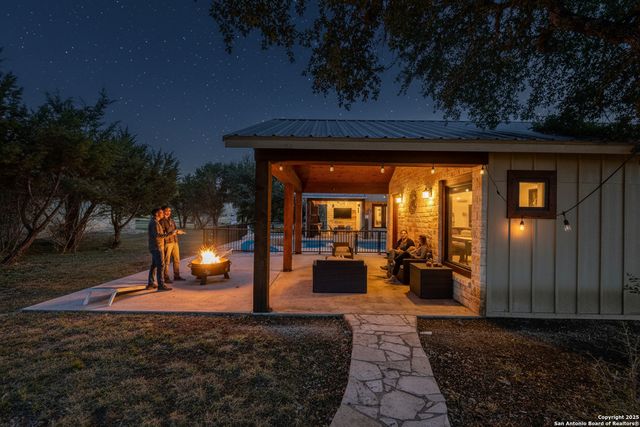 236 Tequila Sunrise, Concan, TX 78838