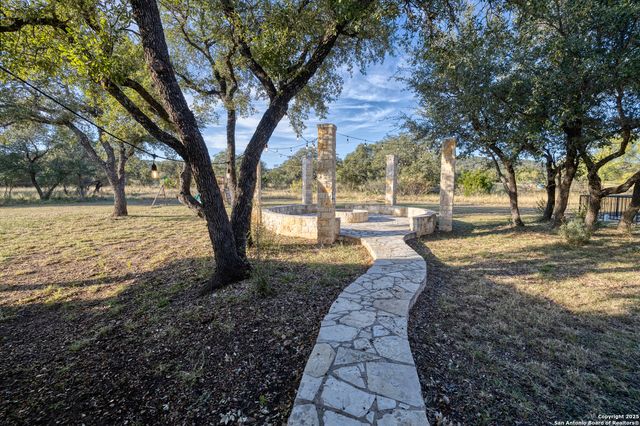 236 Tequila Sunrise, Concan, TX 78838