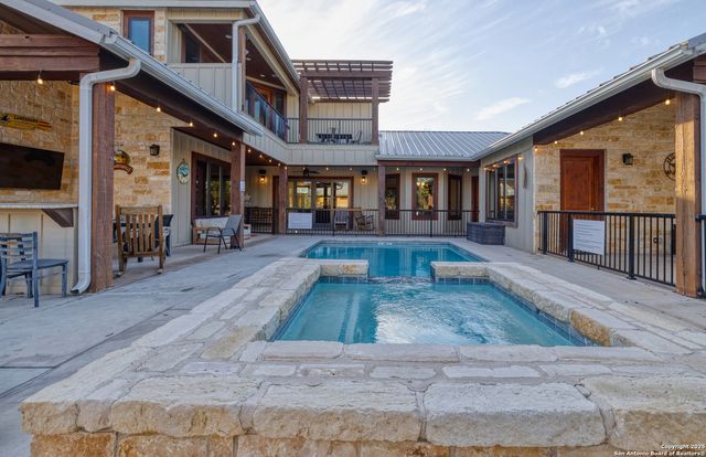 236 Tequila Sunrise, Concan, TX 78838