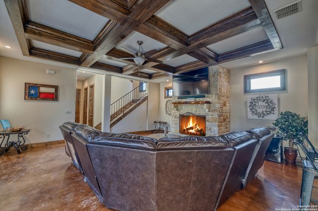 236 Tequila Sunrise, Concan, TX 78838