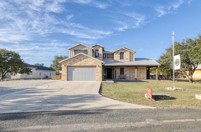 236 Tequila Sunrise, Concan, TX 78838