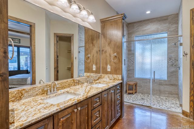 236 Tequila Sunrise, Concan, TX 78838