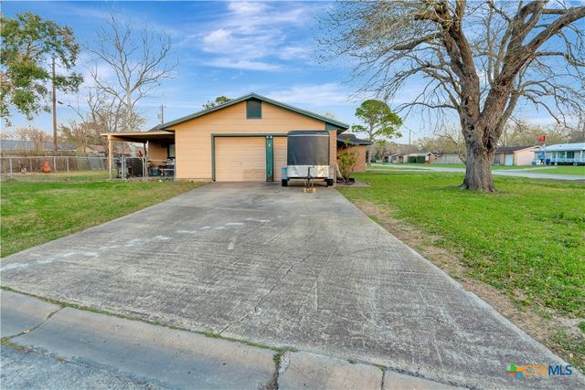 526 Fairmont Street, Port Lavaca, TX 77979