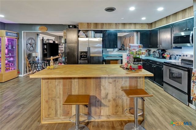 526 Fairmont Street, Port Lavaca, TX 77979