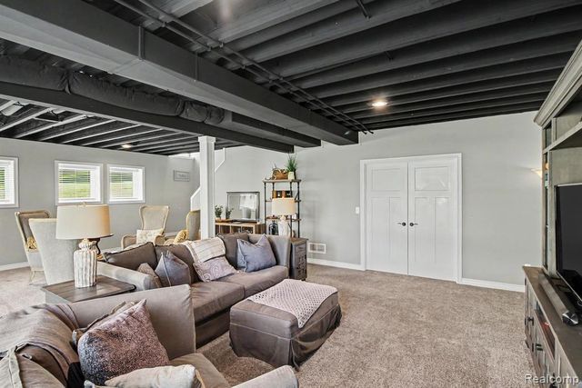 4112 Prairie Rose Drive, Howell, MI 48843