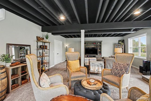 4112 Prairie Rose Drive, Howell, MI 48843