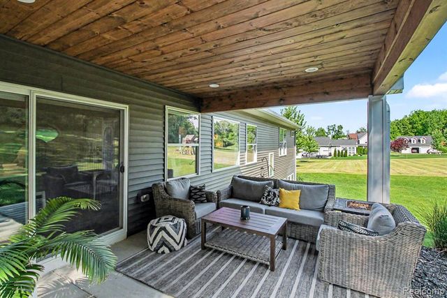 4112 Prairie Rose Drive, Howell, MI 48843